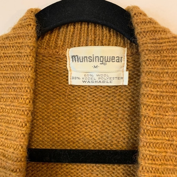 Munsingwear Vintage Mustard Wool Blend Vest - Picture 3 of 3
